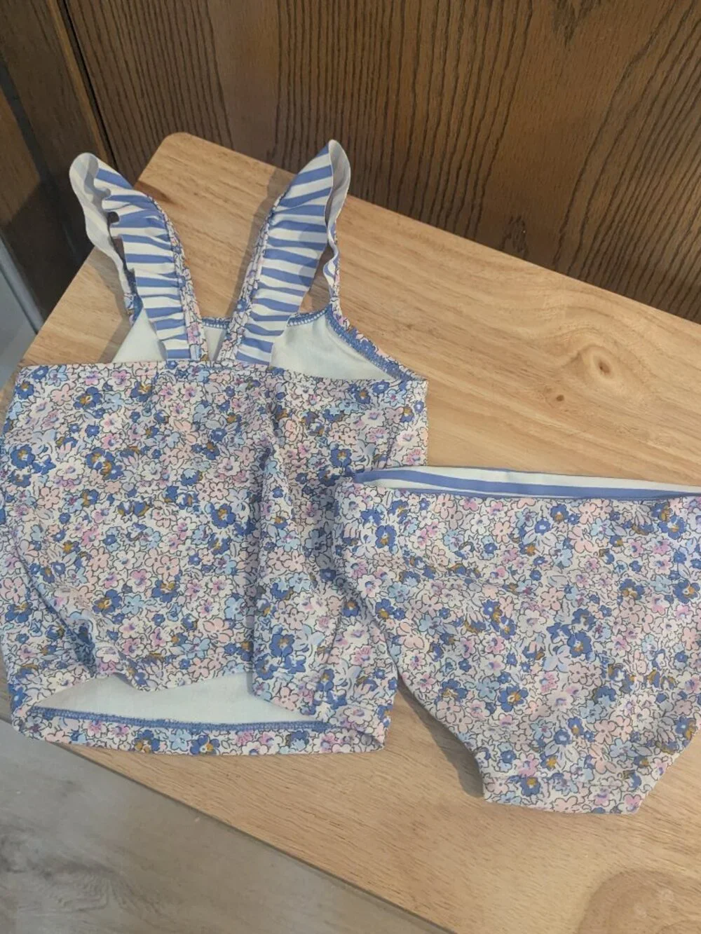 Oshkosh B'gosh Two Piece Tankini Floral Stripe Ruffle Bathing‎ Suit-Girls 3T